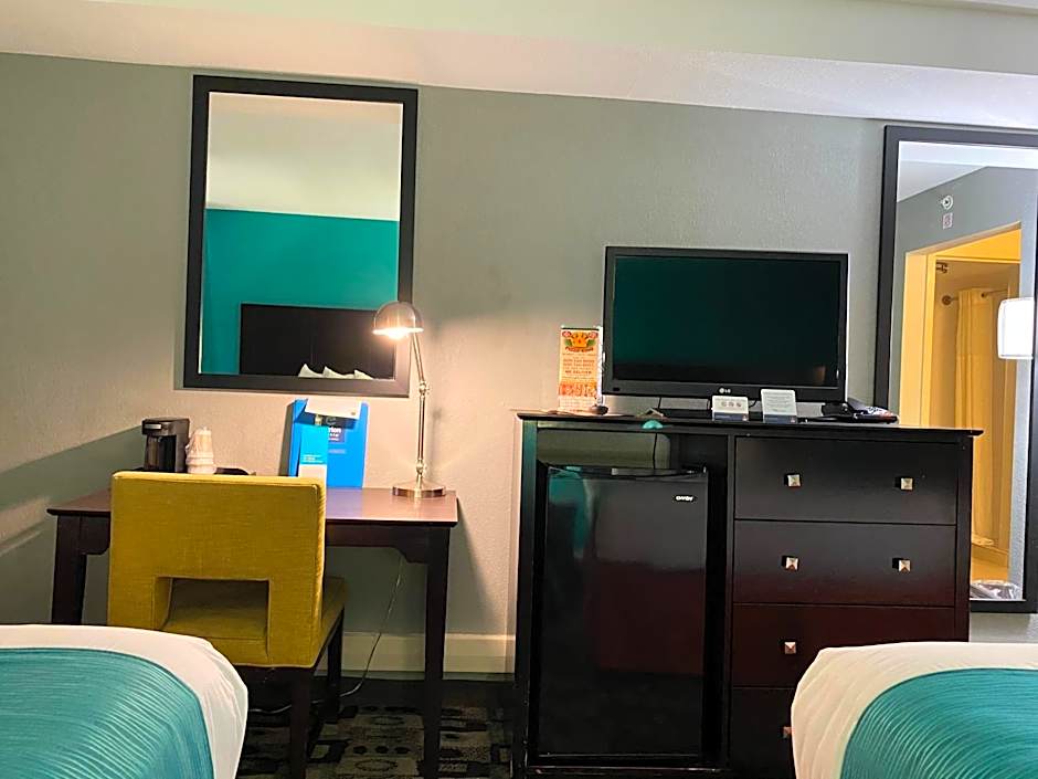 Clarion Inn