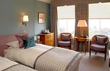 Double or Twin Room with Sea View