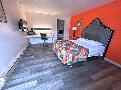 Queen Bed Non-Smoking