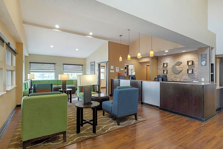 Comfort Suites DFW Airport