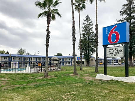 Motel 6-Visalia, CA