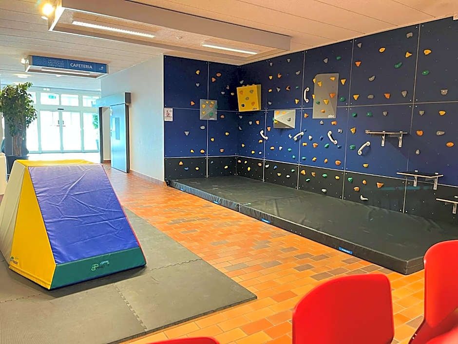 Hirtshals Idrætscenter - Vandrehjem - Hostel