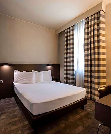 Double Room with French Bed