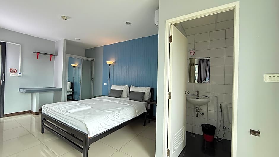 BAAN PAKNAM HOTEL