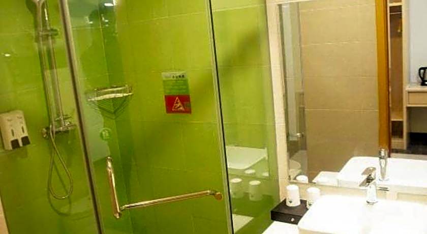 Vatica Hotel Xuzhou Suining Dognhuan Island East Bus Station