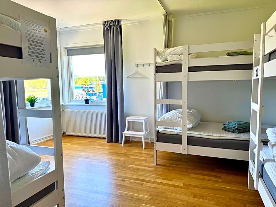 Comfortable guest rooms with fully equipped kitchen and cosy living room.