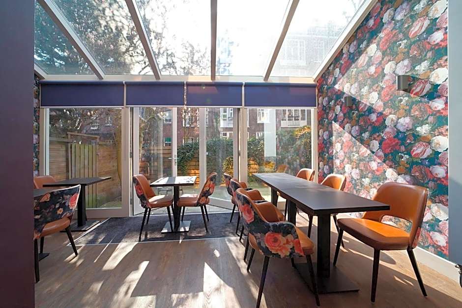 Aadam Hotel Wilhelmina