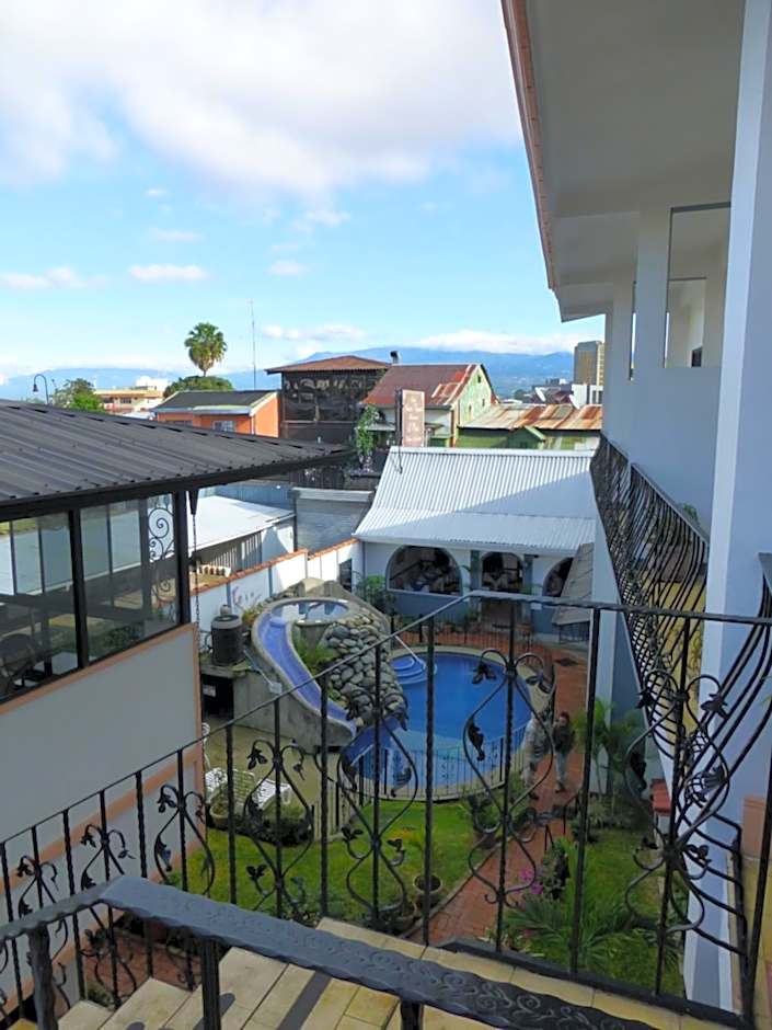 Hotel Santo Tomás