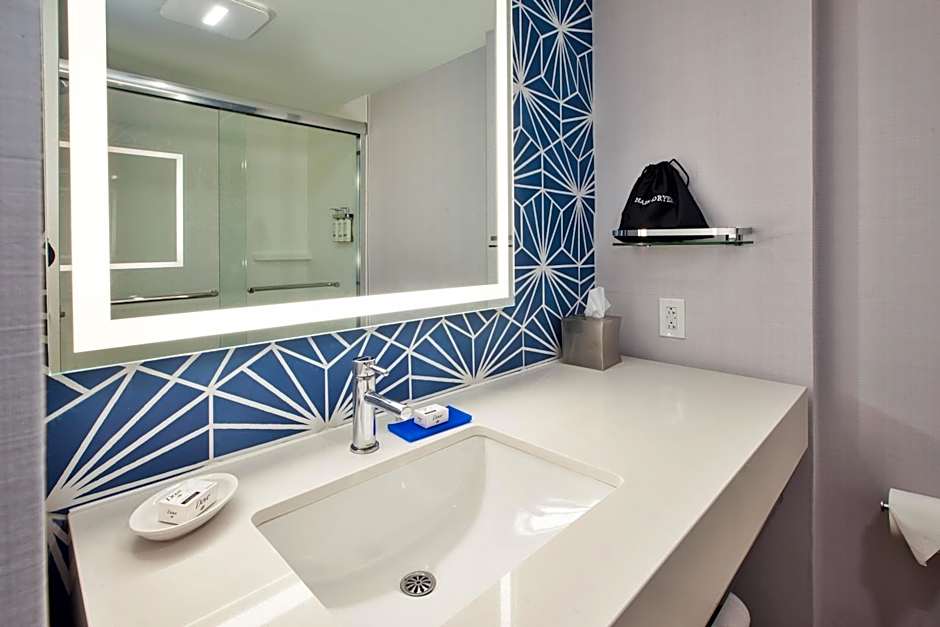 Holiday Inn Express & Suites VA Beach Oceanfront by IHG