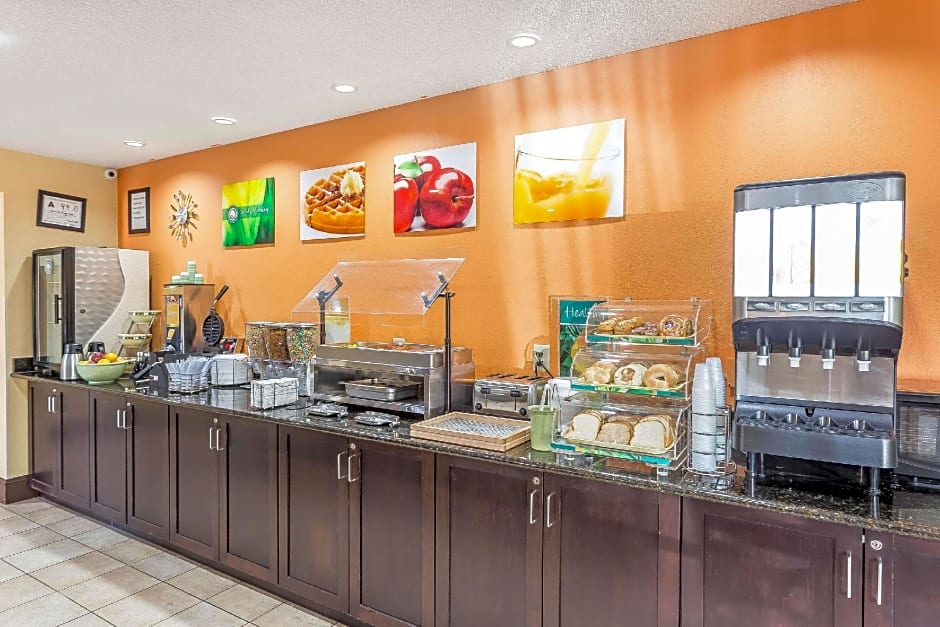 Quality Inn Warsaw I-40