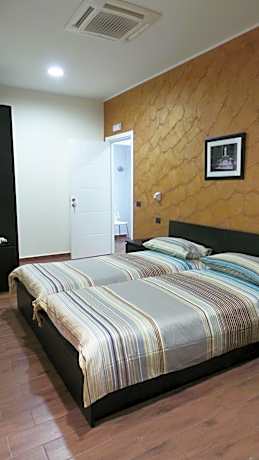 Double or Twin Room with Skylight