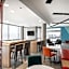 avid hotels - Toronto - Vaughan Southwest By IHG