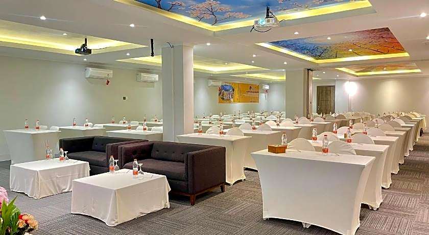 Kaloka Airport Hotel