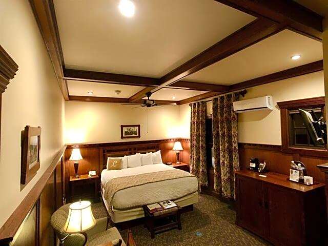 Photo 1 of 1 of 1 King Bed