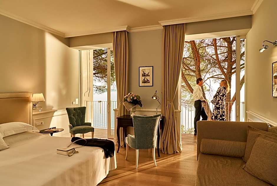 Hotel Riviera & Maximilian's