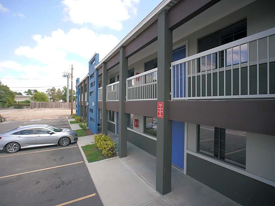 Texas Inn McAllen Airport