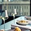 Next Hotel Melbourne, Curio Collection by Hilton