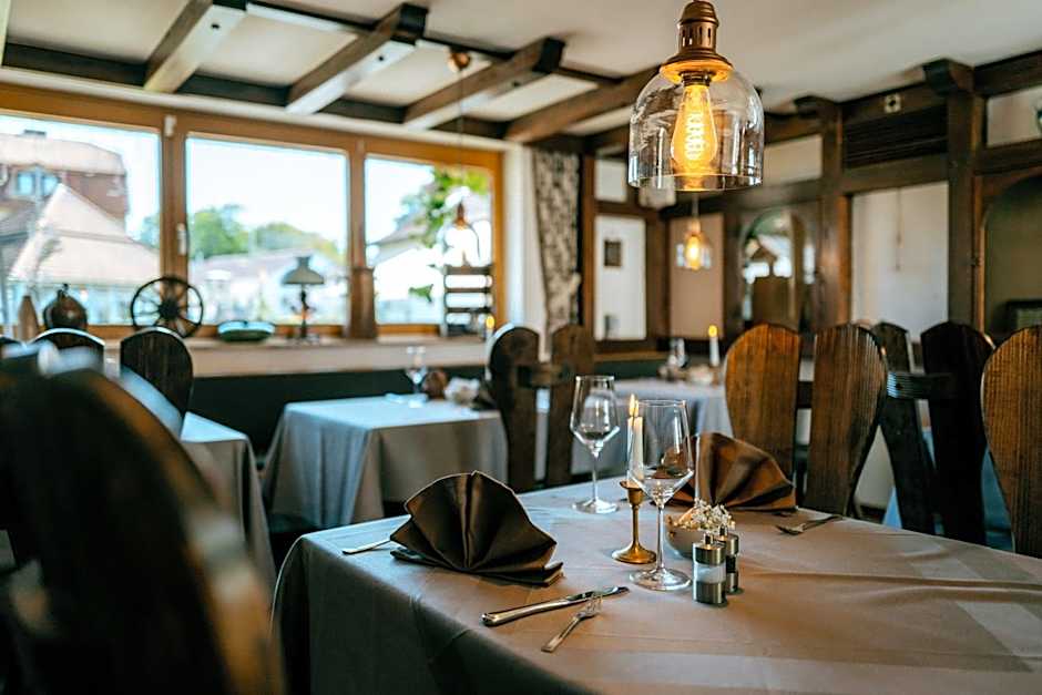Hotel & Restaurant Kronenhof am Weser-Radweg