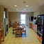 Microtel Inn & Suites by Wyndham Colfax/Newton