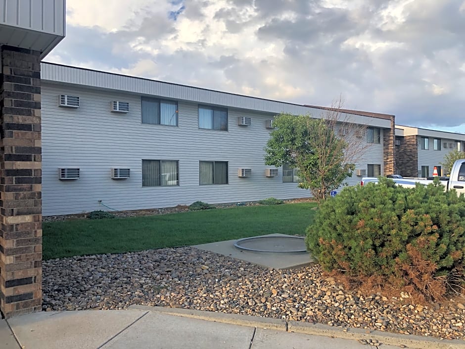 OYO Hotel Glendive - Yellowstone River - Guest Reservations