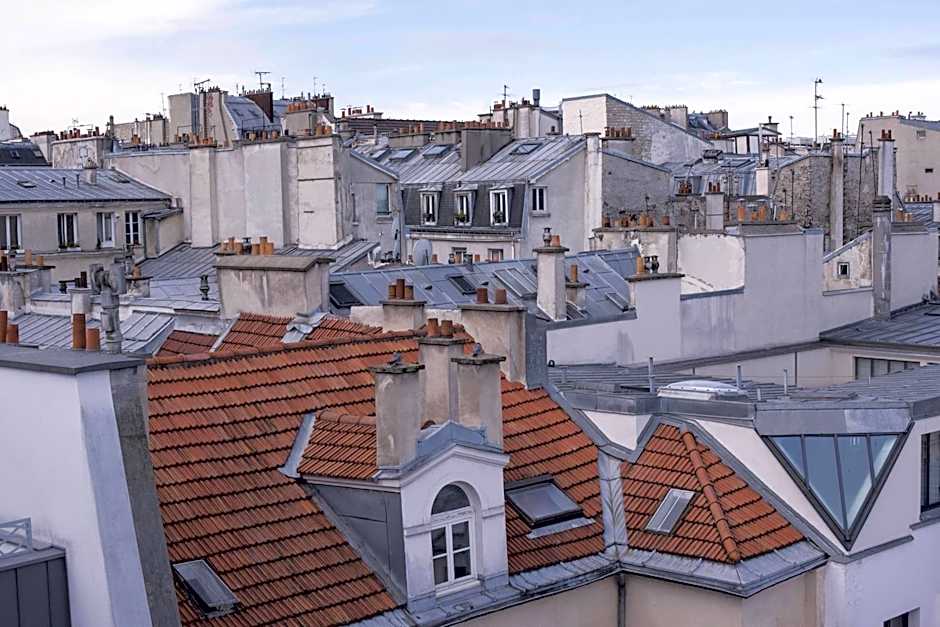 Renaissance Paris Republique Hotel