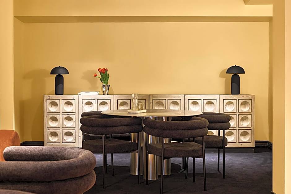 Hotel Diplomat Sydney