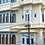 Raj Niwas Hotel
