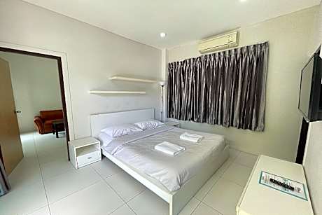 1 Bedroom House