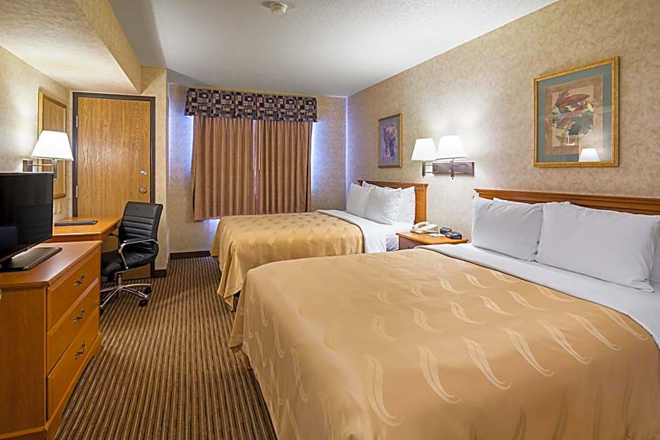 Travelodge by Wyndham Rapid City - Black Hills