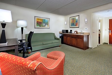 Executive King Room with Sofa Bed - Non-Smoking