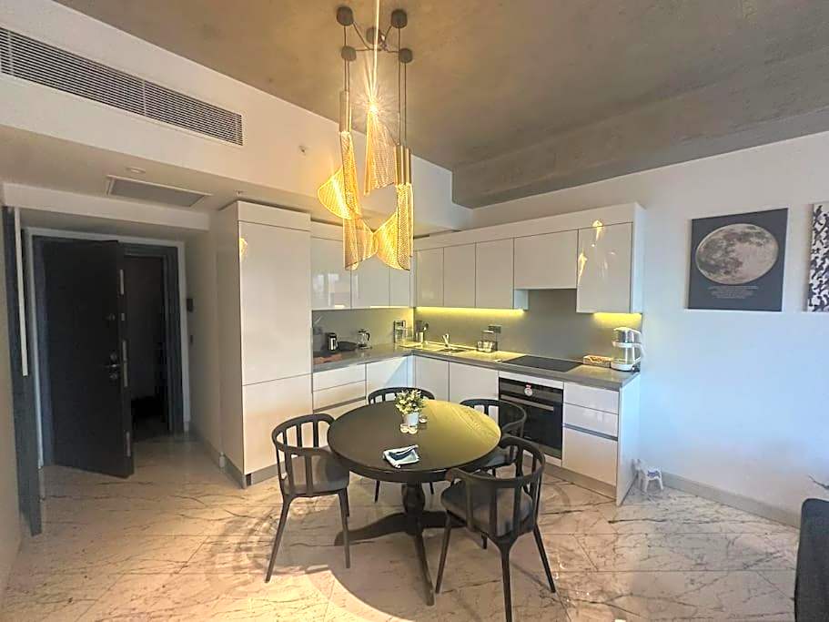 Cozy luxury apt in Sinpas queen