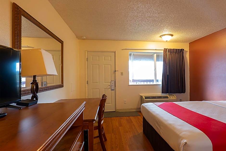 OYO Hotel Chehalis I-5 South