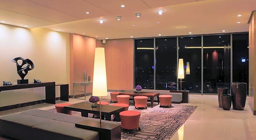 Holiday Inn & Suites Makati By IHG