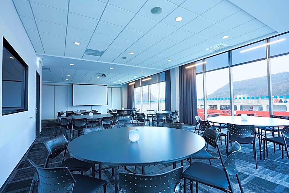 Alt Hotel St. John's