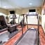 Hawthorn Extended Stay by Wyndham Milwaukee Airport