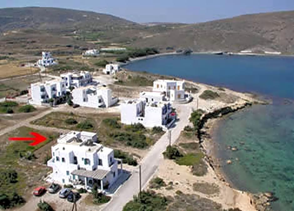 Anemoessa Rooms & Studios