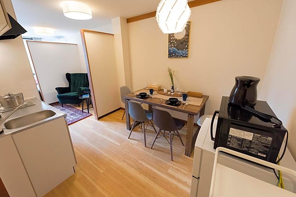 TORA HOTEL Tokyo Ueno 寅ホテル 上野 D