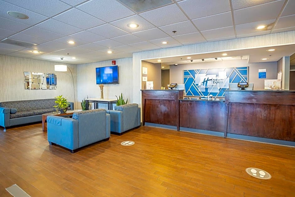 Holiday Inn Express - Newark Airport - Elizabeth by IHG