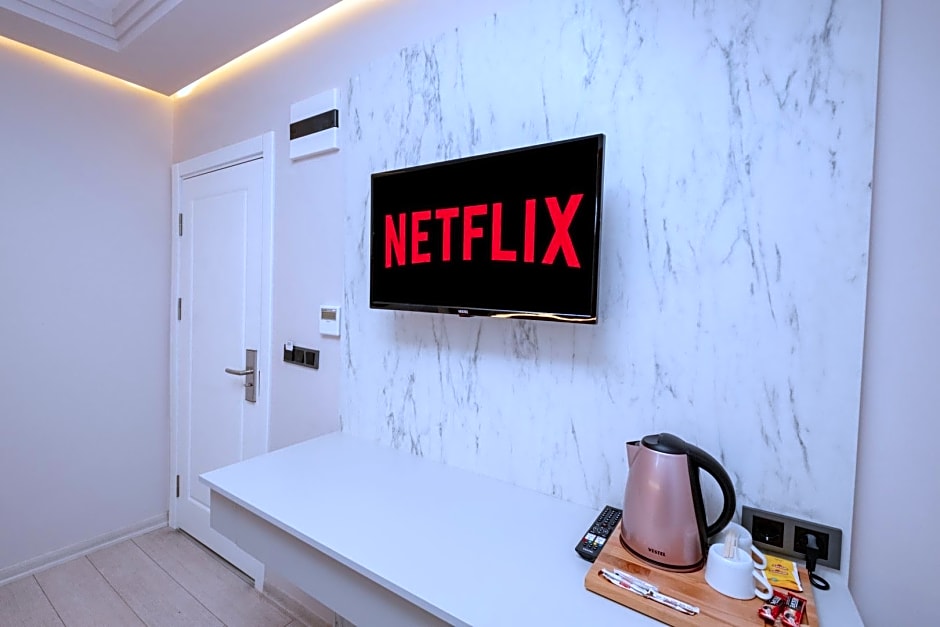 Lavender Airport Hotel