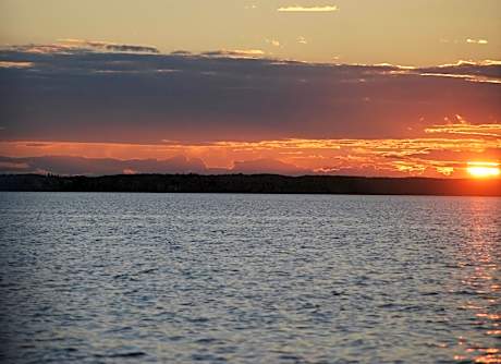 Holiday Inn Express & Suites Cold Lake By IHG