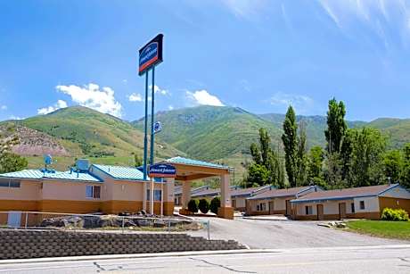 Howard Johnson by Wyndham Brigham City