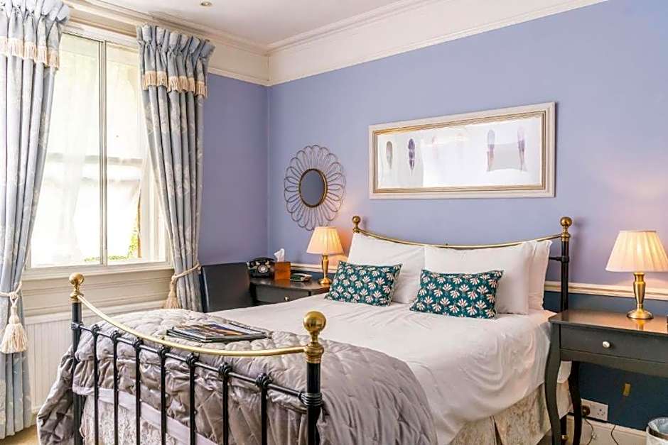 Photo 1 of 6 of Superior Double Room
