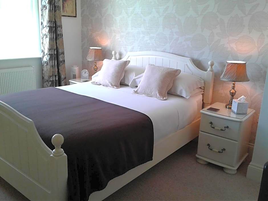 Photo 1 of 6 of Double Room