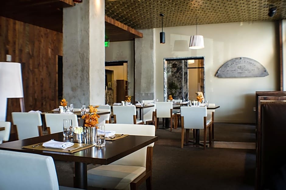 Colcord Hotel Oklahoma City, Curio Collection by Hilton
