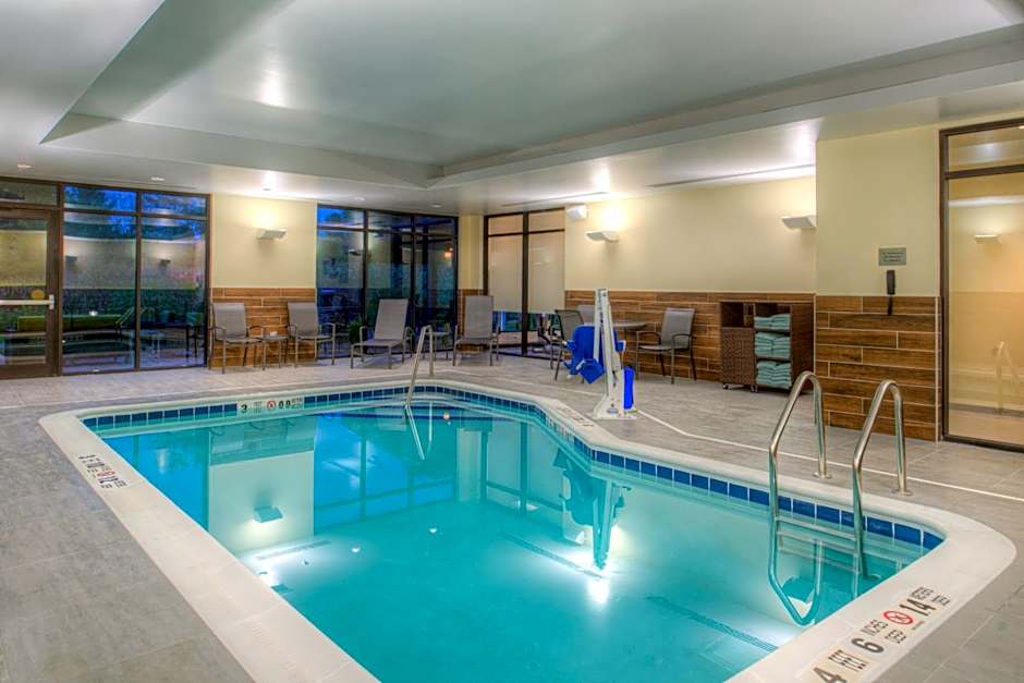 Fairfield Inn & Suites by Marriott Canton