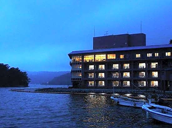 Onagawa Onsen Hanayubi