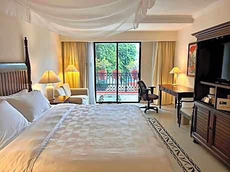 Premium King Room
