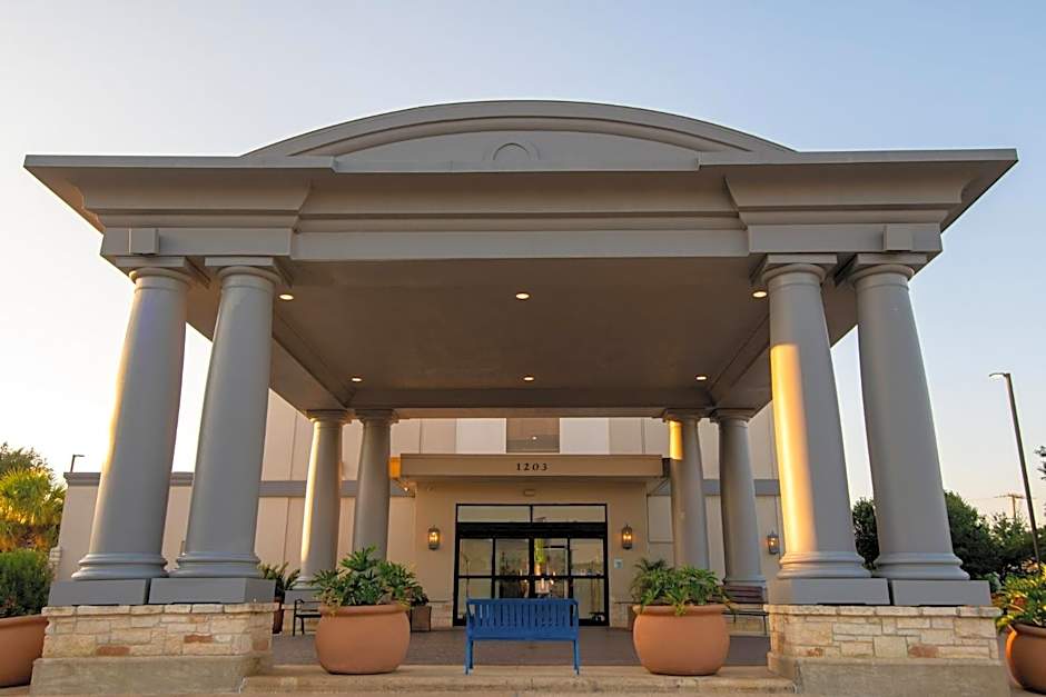 Holiday Inn Express & Suites College Station by IHG