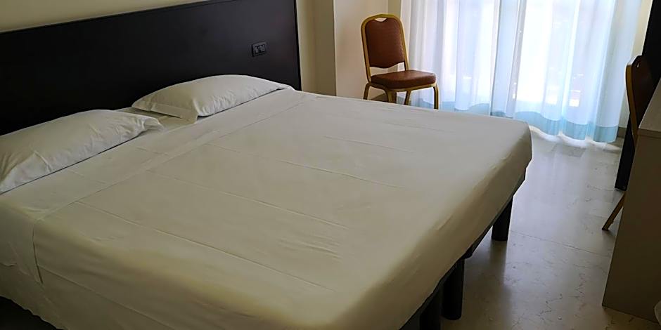 Auto Park Hotel