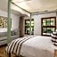 Noordhoek Village Hotel